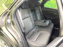 後部座席も気になるようなキズ・汚れやへたり等、大きなダメージはなく、良好な状態です。