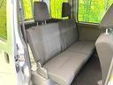 後部座席も気になるようなキズ・汚れやへたり等、大きなダメージはなく、良好な状態です。