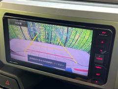 【バックカメラ】駐車時に後方がリアルタイム映像で確認できます。大型商業施設や立体駐車場での駐車時や、夜間のバック時に大活躍！運転スキルに関わらず、今や必須となった装備のひとつです！ 6