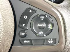 �ڥ����ץƥ��֥��롼������ȥ�����۹�®ƻϩ�Ǥ�Ĺ��Υ���Ԥ��ڤˡ�����ư��®�٤��ݤĥ��롼������ȥ����뤬�����ͷڸ������ƥ��Ϣ�Ȥ��������μ�ξ���Τ��Ƽִ֤��ݤĤ褦��®��Ĵ�ᤷ�Ƥ���ޤ����� 6