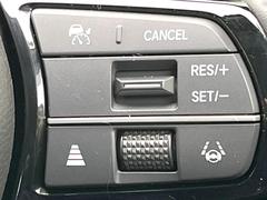 �ڥ����ץƥ��֥��롼������ȥ�����۹�®ƻϩ�Ǥ�Ĺ��Υ���Ԥ��ڤˡ�����ư��®�٤��ݤĥ��롼������ȥ����뤬�����ͷڸ������ƥ��Ϣ�Ȥ��������μ�ξ���Τ��Ƽִ֤��ݤĤ褦��®��Ĵ�ᤷ�Ƥ���ޤ����� 6