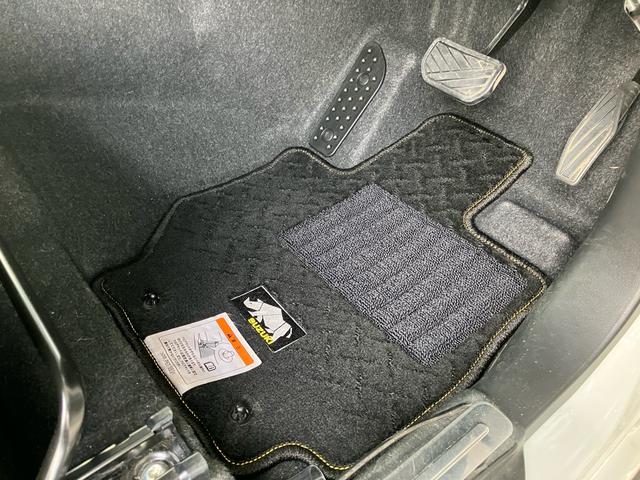 ジムニーシエラ ＪＣ　パートタイム４ＷＤ　ＨＫＳマフラー　ミリタリーグリル　純正ＯＰアンダーガーニッシュ／シートカバー／シートカバー／マッドフラップ　８インチナビＴＶ　バックカメラ　ＥＴＣ　ワンオーナー禁煙記録簿（25枚目）