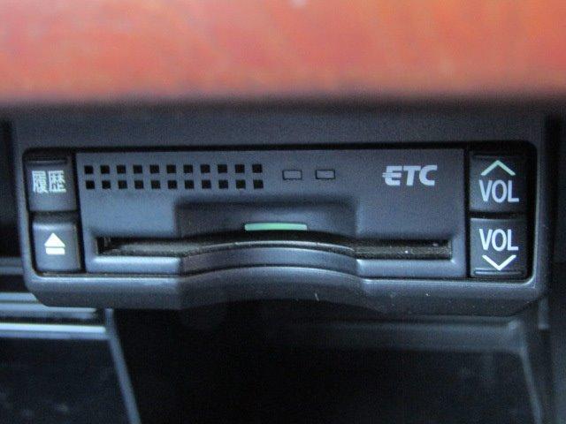 CT200h バージョンL 1年保証付 LEDヘッドライト HDDナビ レザーシート オートライト バックカメラ スマートキー コーナーセンサー CD・DVD再生 フルセグ ETC プッシュスタート パワーシート シートヒーター(13枚目)