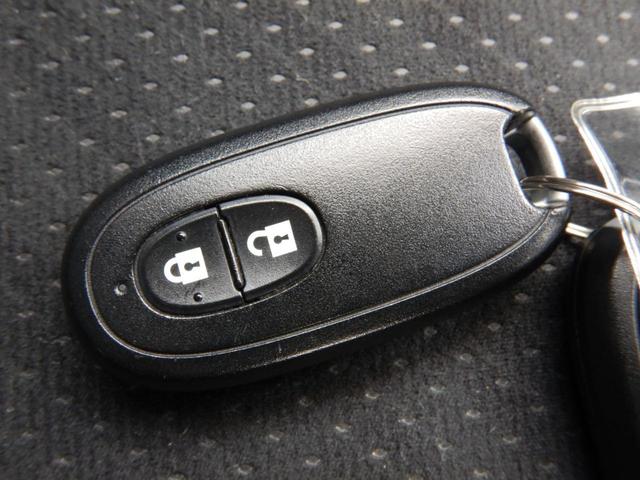 リミテッド 1年保証付 車検令和6年2月迄 HDDナビ フルセグ HIDヘッドライト オートライト Bluetooth接続可 USB入力端子 スマートキー ETC CD・DVD再生 プッシュスタート ベンチシート(22枚目)