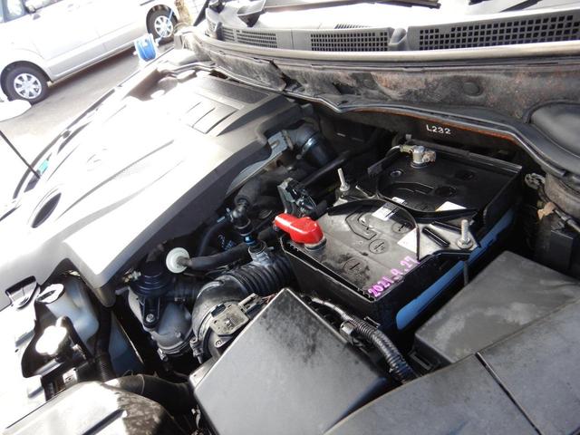 23T 1年保証付 後期型 両側パワースライドドア HDDナビ 後席モニター フルセグ ターボ車 社外18インチアルミ スカッフプレート フルエアロ ローダウン HIDヘッドライト 8人乗 CD・DVD再生(16枚目)