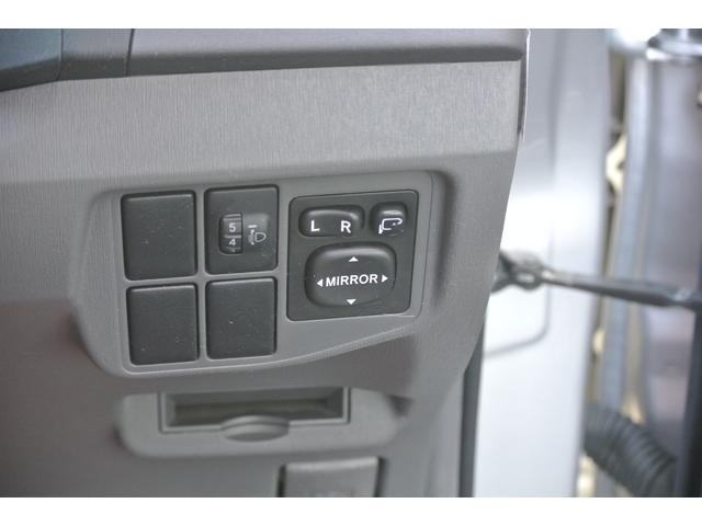 プリウス Ｓ　ワンオーナー禁煙車ナビ走行３万キロ台（15枚目）