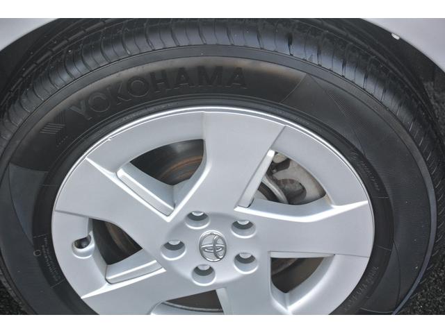 プリウス Ｓ　ワンオーナー禁煙車ナビ走行３万キロ台（22枚目）