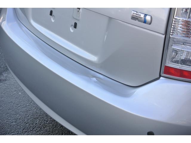プリウス Ｓ　ワンオーナー禁煙車ナビ走行３万キロ台（27枚目）