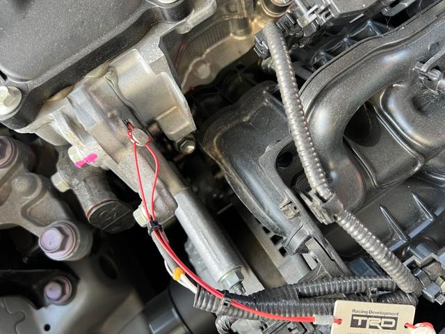 ヤリス カップカー 専用チューニング ロールケージ/専用サスペンション/6点式シートベルト/GAZOOレーシングレコーダー/水冷式オイルクーラー/エンジンタグ付き(36枚目)