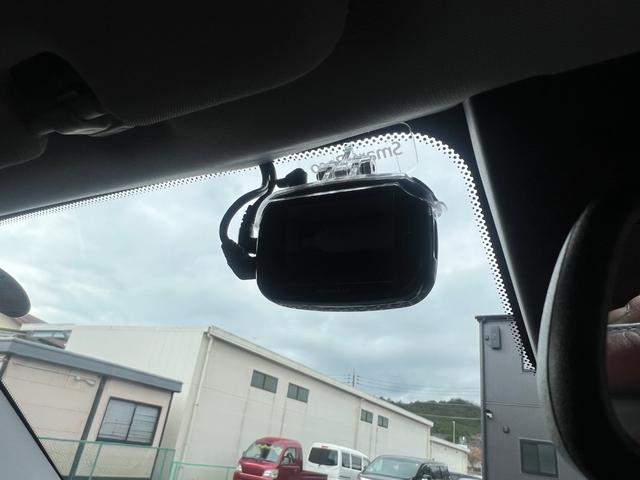 ステルヴィオ ファーストエディション　４００台限定車／ターボ／２８０ＰＳ／ｈａｒｍａｎｋａｒｄｏｎサウンド／茶レザーシート／パワーバックドア／シートヒーター／ディスプレイオーディオ／バックカメラ／前後ドラレコ（18枚目）