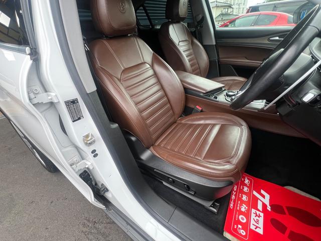 ステルヴィオ ファーストエディション　４００台限定車／ターボ／２８０ＰＳ／ｈａｒｍａｎｋａｒｄｏｎサウンド／茶レザーシート／パワーバックドア／シートヒーター／ディスプレイオーディオ／バックカメラ／前後ドラレコ（26枚目）