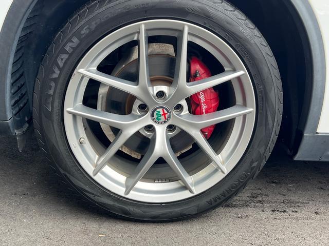 ステルヴィオ ファーストエディション　４００台限定車／ターボ／２８０ＰＳ／ｈａｒｍａｎｋａｒｄｏｎサウンド／茶レザーシート／パワーバックドア／シートヒーター／ディスプレイオーディオ／バックカメラ／前後ドラレコ（46枚目）