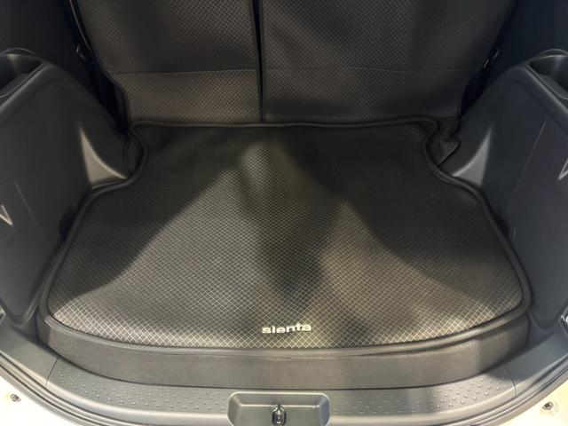 シエンタ ハイブリッドＺ　純正１０型ナビ　ハンズフリー両側電動ドア　前席シートヒーター　ステアリングヒーター　レーダークルーズコントロール　ブラインドスポットモニター　ＬＥＤヘッドライト　ＥＴＣ２．０　セーフティセンス（13枚目）