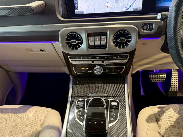 Gクラス G63 AMGレザーエクスクルーシブパッケージ 艶消しブラックラッピング(35枚目)