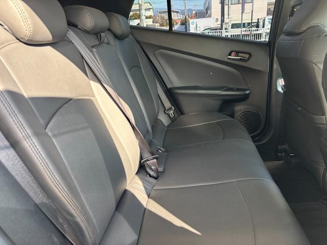 プリウス Ｓ　レーンアシスト／衝突軽減ブレーキ／クリアランスソナー／プッシュスタート／スマートキー／バックカメラ／Ｂｌｕｅｔｏｏｔｈ／ステアリングリモコン／ＳＤナビ／ＬＥＤヘッドライト（33枚目）