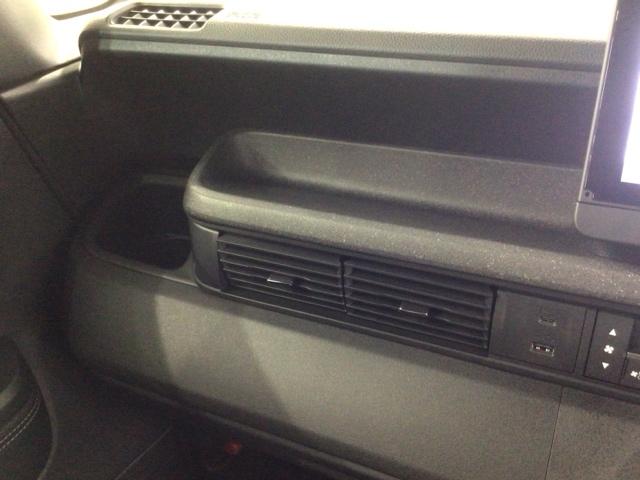 Ｎ－ＢＯＸカスタム コーディネートスタイル　ＨＳＥＮＳＩＮＧ２ト－ン新車保証試乗車　オートクルーズ　ワンオーナー　フルセグ対応　Ｗ電動ドア　シートヒータ　ＬＥＤ　ＥＳＣ　リアカメラ　ＥＴＣ　整備記録簿　ＤＶＤ　エアコン　サイドエアバック　ＵＳＢ（26枚目）
