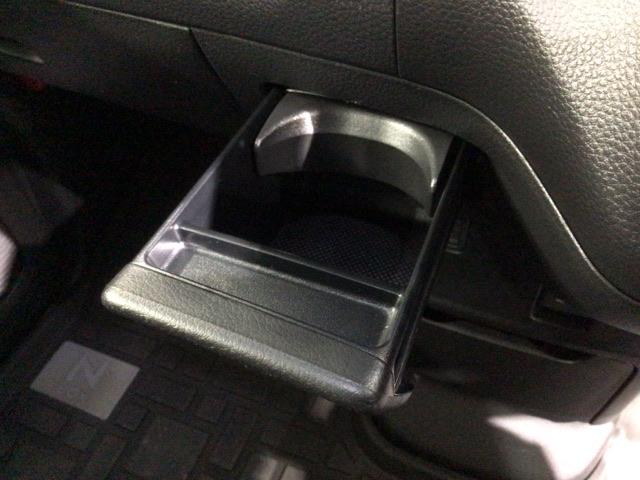 Ｎ－ＢＯＸカスタム Ｌターボスタイル＋ブラック　ＨＳＥＮＳＩＮＧ最長５年保証ワンオ－ナ－　ターボエンジン　スマ－トキ－　エアバック　横滑り防止機能　ナビ＆ＴＶ　サイドカーテンエアバック　ＵＳＢ接続　クルーズコントロール　助手席エアバッグ　地デジ（27枚目）