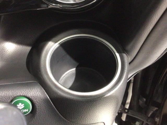 豊富に在庫を取り揃えています。軽自動車からミニバン、セダン、ＳＵＶ、話題のハイブリッド車などなど続々入荷中です！