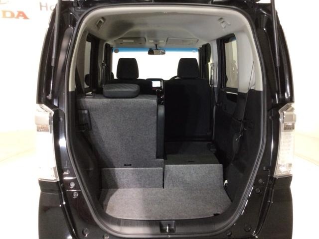 専門業者にて内外装のクリーニングを実施しております！