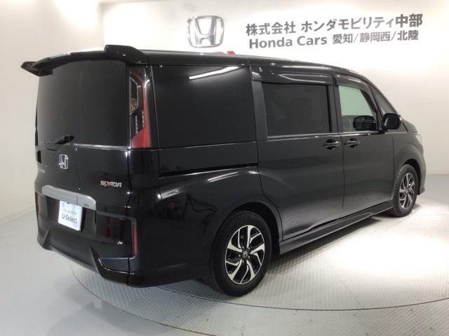 専門業者にて内外装のクリーニングを実施しております！