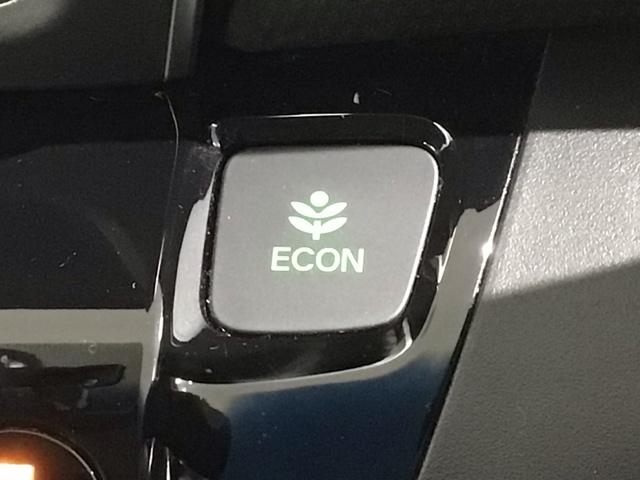 フリード+ハイブリッド ハイブリッドG・ホンダセンシング 1年保証 ワンオ-ナ- ナビVXM-174VFi TV Rカメラ BTオ-ディオ DVD ETC LEDライト 両側電動ドア VSA クルコン スマ-トキ- 盗難防止装置 整備記録簿 AAC 衝突軽減(16枚目)