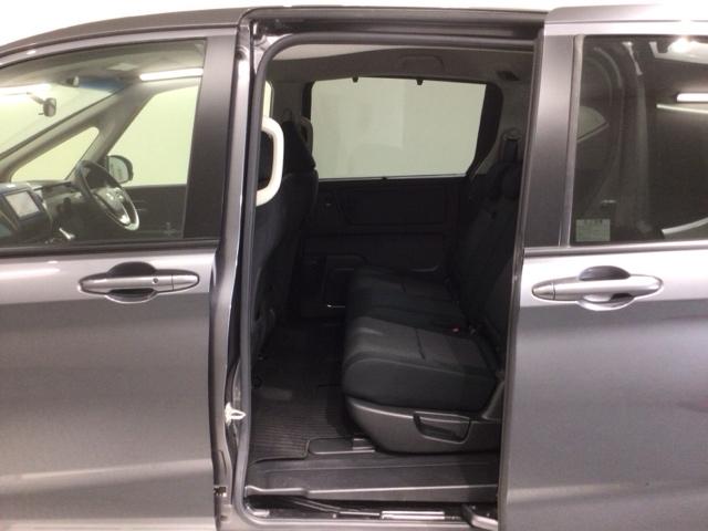 フリード+ハイブリッド ハイブリッドG・ホンダセンシング 1年保証 ワンオ-ナ- ナビVXM-174VFi TV Rカメラ BTオ-ディオ DVD ETC LEDライト 両側電動ドア VSA クルコン スマ-トキ- 盗難防止装置 整備記録簿 AAC 衝突軽減(30枚目)