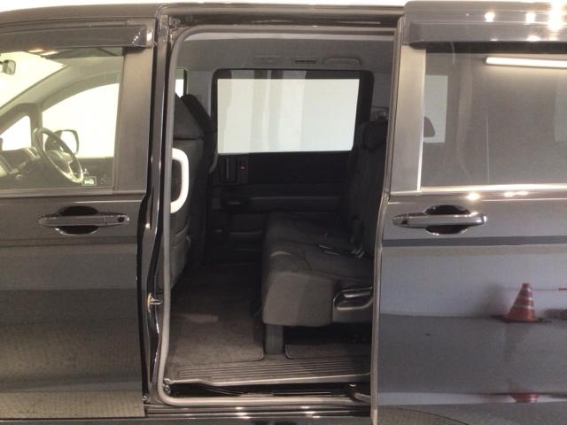 ステップワゴンスパーダ パワーエディション　１年保証　ナビＶＸＭ－１３５ＶＦＮｉ　ＴＶ　Ｒカメラ　ＣＤ録音　ＤＶＤ　ＥＴＣ　ＨＩＤ　両側電動ドア　ＶＳＡ　アルミ　キ－レス　盗難防止装置　整備記録簿　ＡＡＣ　ドアバイザ－　Ｗエアバッグ　横滑り防止（32枚目）