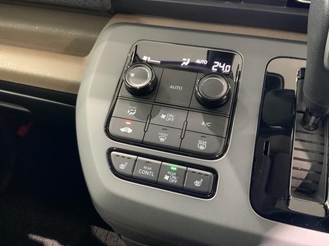 フリード エアーＥＸ　Ｈ　ＳＥＮＳＩＮＧ　新車保証　試乗車　ワンオ－ナ－　ナビＬＸＵ－２４２ＶＦＮｉ　Ｒカメラ　ＢＴオ－ディオ　ＥＴＣ　ＬＥＤライト　両側電動ドア　ＶＳＡ　シ－トヒ－タ－　クルコン　アルミ　スマ－トキ－（10枚目）