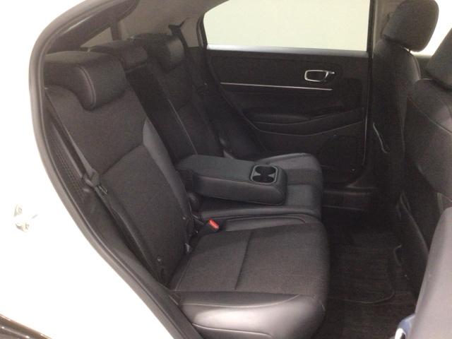 ヴェゼル ｅ：ＨＥＶＺ　Ｈ　ＳＥＮＳＩＮＧ　最長５年保証　ワンオ－ナ－　純正ナビ　ＴＶ　Ｒカメラ　ＢＴオ－ディオ　ＥＴＣ　ＬＥＤライト　ＶＳＡ　シ－トヒ－タ－　クルコン　アルミ　スマ－トキ－　盗難防止装置　整備記録簿　ＡＡＣ（18枚目）