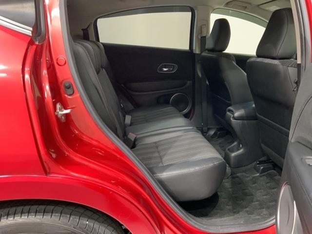 ヴェゼル ハイブリッドＺ・ホンダセンシング　１年保証　ナビＶＸＭ－１７５ＶＦｉ　ＴＶ　Ｒカメラ　ＣＤ録音　ＢＴオ－ディオ　ＤＶＤ　ＥＴＣ　ＬＥＤライト　ＶＳＡ　シ－トヒ－タ－　アルミ　スマ－トキ－　スペアキー　盗難防止装置　整備記録簿　ＡＡＣ（19枚目）