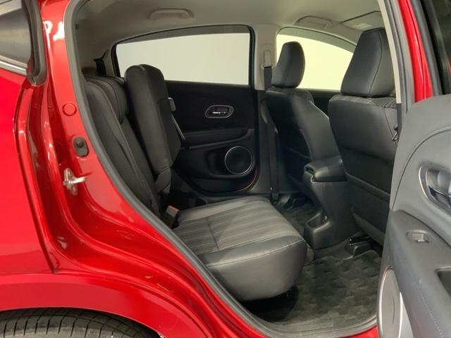 ヴェゼル ハイブリッドＺ・ホンダセンシング　１年保証　ナビＶＸＭ－１７５ＶＦｉ　ＴＶ　Ｒカメラ　ＣＤ録音　ＢＴオ－ディオ　ＤＶＤ　ＥＴＣ　ＬＥＤライト　ＶＳＡ　シ－トヒ－タ－　アルミ　スマ－トキ－　スペアキー　盗難防止装置　整備記録簿　ＡＡＣ（33枚目）