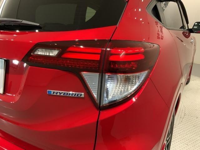 ヴェゼル ハイブリッドＺ・ホンダセンシング　１年保証　ナビＶＸＭ－１７５ＶＦｉ　ＴＶ　Ｒカメラ　ＣＤ録音　ＢＴオ－ディオ　ＤＶＤ　ＥＴＣ　ＬＥＤライト　ＶＳＡ　シ－トヒ－タ－　アルミ　スマ－トキ－　スペアキー　盗難防止装置　整備記録簿　ＡＡＣ（45枚目）