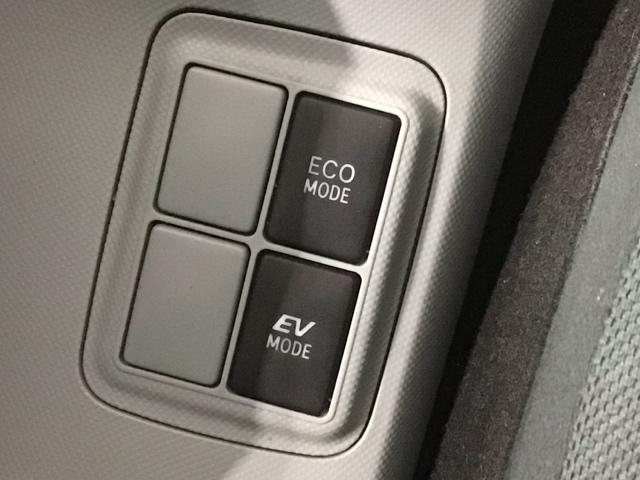 アクア Ｓ　１年保証　ワンオ－ナ－　ナビＴＶ　Ｒカメラ　ＤＶＤ　ＥＴＣ　ＬＥＤライト　スマ－トキ－　盗難防止装置　ドアバイザ－　ＡＡＣ　スマートキープッシュスタート　キーレスエントリ　ＬＥＤヘッドライト　イモビ（12枚目）