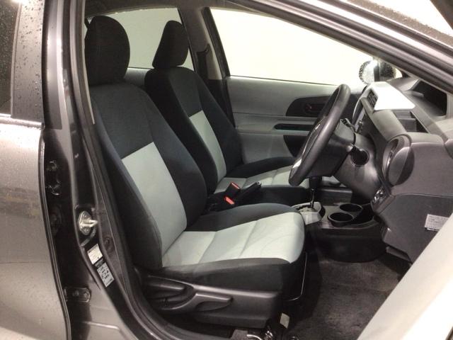 アクア Ｓ　１年保証　ワンオ－ナ－　ナビＴＶ　Ｒカメラ　ＤＶＤ　ＥＴＣ　ＬＥＤライト　スマ－トキ－　盗難防止装置　ドアバイザ－　ＡＡＣ　スマートキープッシュスタート　キーレスエントリ　ＬＥＤヘッドライト　イモビ（17枚目）