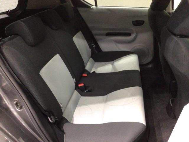 アクア Ｓ　１年保証　ワンオ－ナ－　ナビＴＶ　Ｒカメラ　ＤＶＤ　ＥＴＣ　ＬＥＤライト　スマ－トキ－　盗難防止装置　ドアバイザ－　ＡＡＣ　スマートキープッシュスタート　キーレスエントリ　ＬＥＤヘッドライト　イモビ（18枚目）