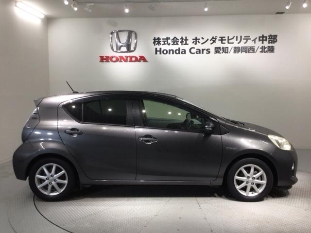 アクア Ｓ　１年保証　ワンオ－ナ－　ナビＴＶ　Ｒカメラ　ＤＶＤ　ＥＴＣ　ＬＥＤライト　スマ－トキ－　盗難防止装置　ドアバイザ－　ＡＡＣ　スマートキープッシュスタート　キーレスエントリ　ＬＥＤヘッドライト　イモビ（46枚目）