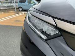 ＬＥＤヘッドライトは、点灯の瞬間から最大光量を発揮し、突然暗くなるトンネルなどでの安定感を高めます。 7