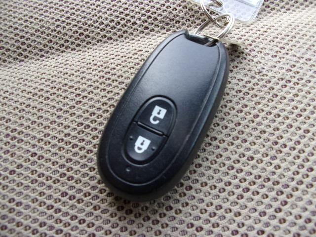 Gリミテッド Tチェーン 禁煙車 スマートキー ETC CD メモリーナビ ワンセグ 両側スライドドア 電動格納ミラー キーレス ベンチシート フルフラットシート 衝突安全ボディ 盗難防止装置 ABS Wエアバック PS PW(23枚目)