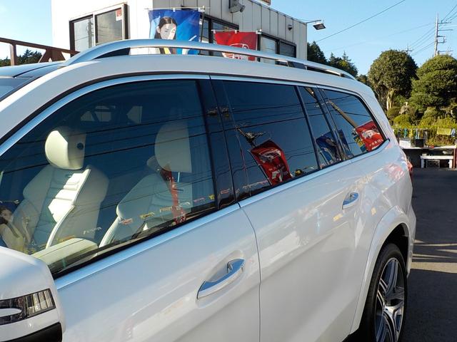 GL63 AMG デジーノ インテリアパッケージ 白革シート トリプルサンルーフ 純正ナビTV 21インチアルミ 7人乗り 両側後席モニター(18枚目)