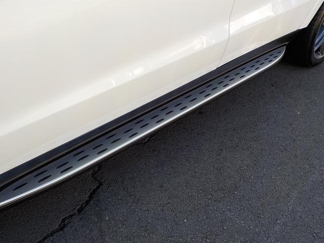 GL63 AMG デジーノ インテリアパッケージ 白革シート トリプルサンルーフ 純正ナビTV 21インチアルミ 7人乗り 両側後席モニター(20枚目)
