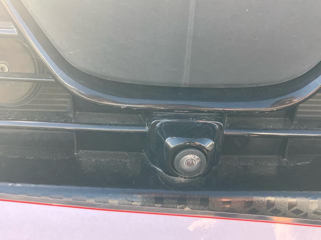 ヤリス ハイブリッドＺ　禁煙車　衝突軽減　レーダークルーズ　オートハイビーム　ＬＥＤヘッド　シートヒーター　スマートキー　オートエアコン　ドラレコ　ＥＴＣ（6枚目）