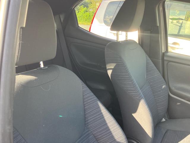 ヤリス ハイブリッドＺ　禁煙車　衝突軽減　レーダークルーズ　オートハイビーム　ＬＥＤヘッド　シートヒーター　スマートキー　オートエアコン　ドラレコ　ＥＴＣ（22枚目）