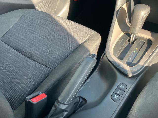 ヤリス ハイブリッドＺ　禁煙車　衝突軽減　レーダークルーズ　オートハイビーム　ＬＥＤヘッド　シートヒーター　スマートキー　オートエアコン　ドラレコ　ＥＴＣ（31枚目）