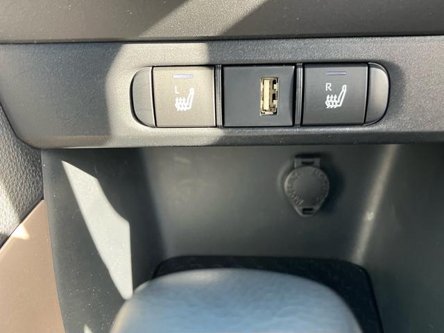 ヤリス ハイブリッドＺ　禁煙車　衝突軽減　レーダークルーズ　オートハイビーム　ＬＥＤヘッド　シートヒーター　スマートキー　オートエアコン　ドラレコ　ＥＴＣ（41枚目）