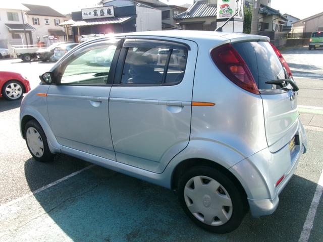 Ｒ２ ｉ　５速マニュアル車／ワンオーナー／キーレス／車検整備付／全国対応走行距離無制限１年保証付（5枚目）