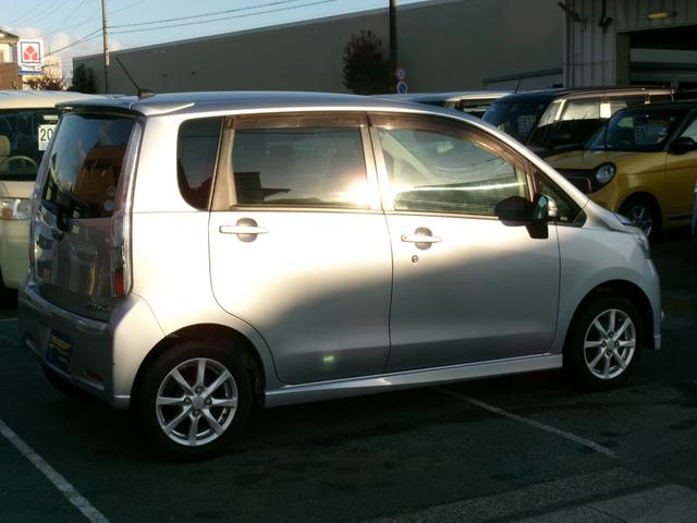 ムーヴ カスタム　Ｘリミテッド　ＴＶナビ／バックカメラ／プッシュスタート／インテリキー／ＨＩＤ／オートエアコン／タイミングチェーン／検Ｒ９．２．２０／全国対応走行距離無制限１年保証付／エアコン保証（5枚目）