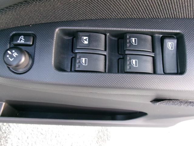 ムーヴ カスタム　Ｘリミテッド　ＴＶナビ／バックカメラ／プッシュスタート／インテリキー／ＨＩＤ／オートエアコン／タイミングチェーン／検Ｒ９．２．２０／全国対応走行距離無制限１年保証付／エアコン保証（23枚目）