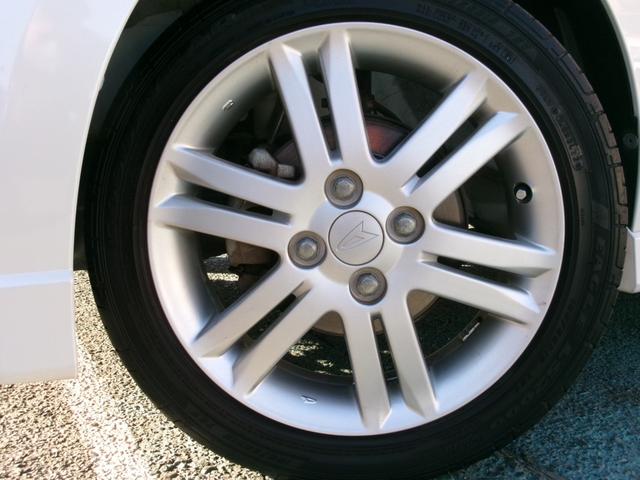 ムーヴ カスタム　ＲＳ　ターボ／フルセグＴＶナビ／ＨＩＤ／プッシュスタート／インテリキー／純正ＭＯＭＯステアリング／オートエアコン／タイミングチェーン／車検整備付／全国対応走行距離無制限１年保証付（9枚目）