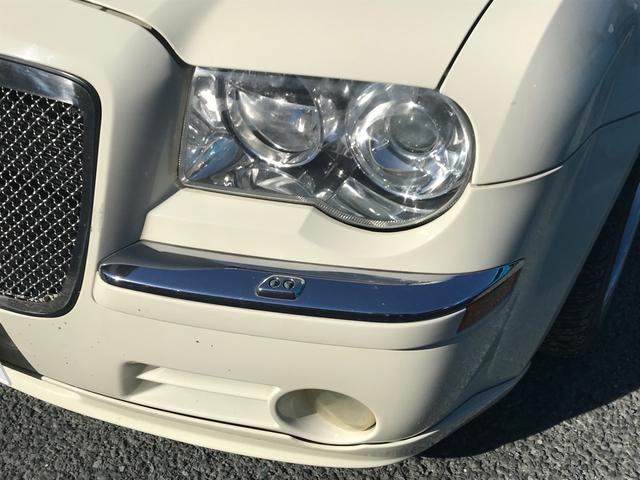 ５．７ＨＥＭＩ　ナビ　バックカメラ　サンルーフ　ＥＴＣ　アルミホイール　オーディオ付　クルーズコントロール　エアコン　ＡＴ　ＨＩＤ　左ハンドル　パワーウィンドウ(15枚目)