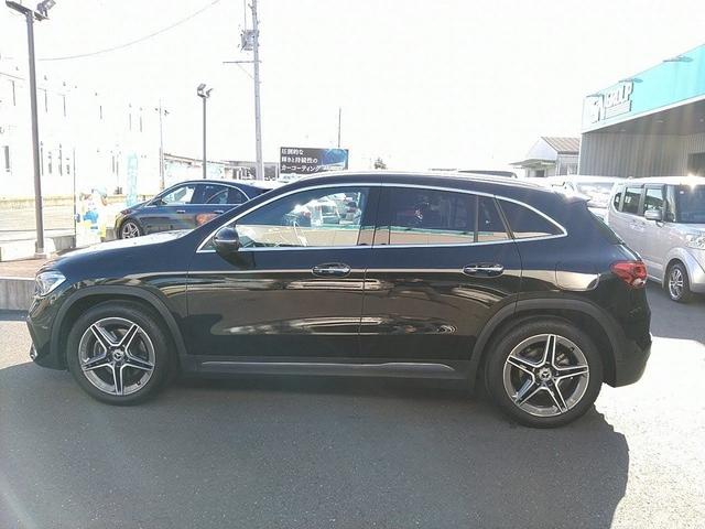 ＧＬＡクラス ＧＬＡ２００ｄ　４マチック　ＡＭＧライン　レーダーセーフティＰＫＧ　ナビＰＫＧ　全周囲カメラ　ハーフレザーシート　ＥＴＣ２．０　純正前後ドラレコ　ＡＭＧアルミホイール（9枚目）